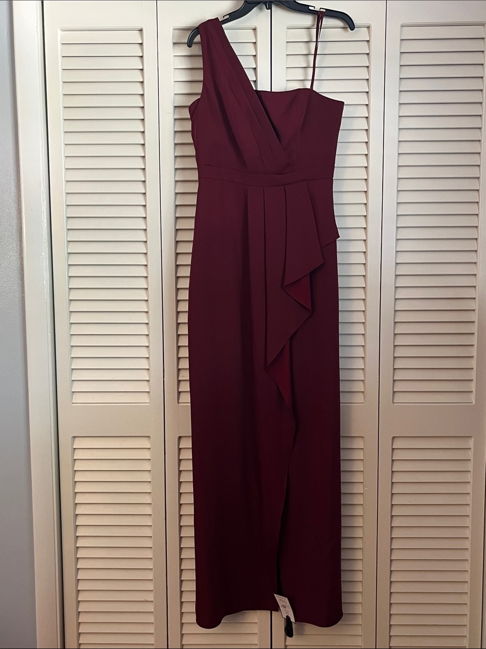 BCBGMaxAzria One-Shoulder Burgundy Evening Gown
